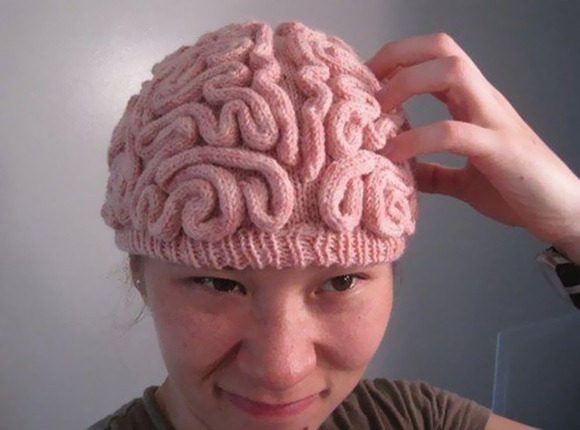Knitted-Brain-Hat_thumb - poze amuzante
