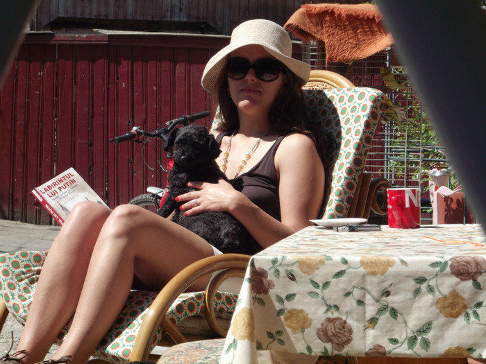 IN BRATE CU.....GEOANA