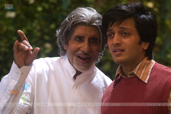 39317-amitabh-bachchan-giving-advice-to-ritesh-deshmukh