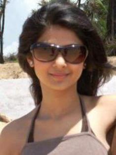 301723_143794882415277_100003542989903_160224_1248431351_a - jennifer winget 4
