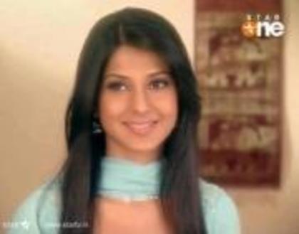 560399_142613319200100_100003542989903_156458_1669786562_a - jennifer winget 5