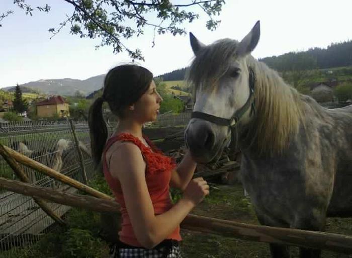 530335_384467758258389_100000855054626_1024731_267250250_n