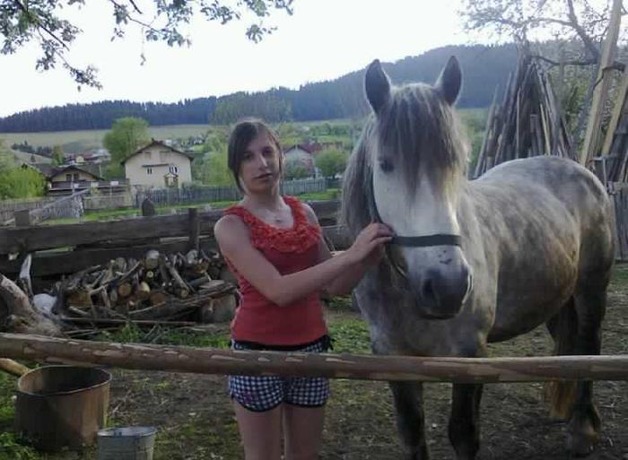 576504_384466894925142_100000855054626_1024728_250291625_n