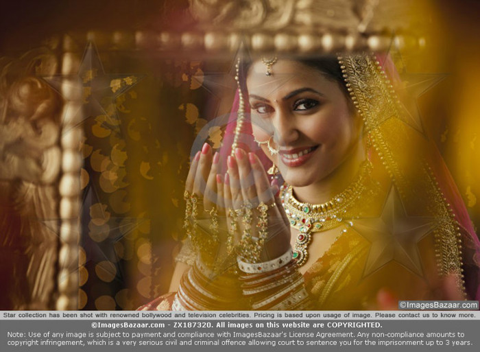 ZX187320 - Hina Khan-PhotoShoot