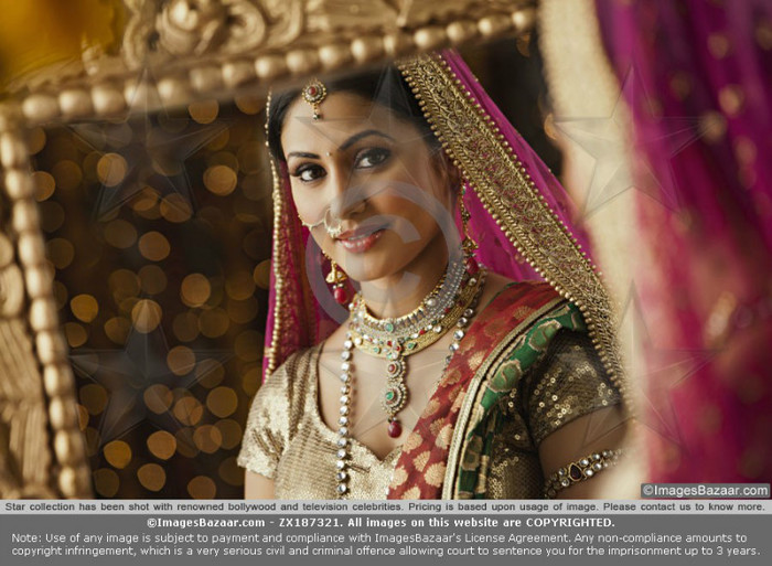 ZX187321 - Hina Khan-PhotoShoot