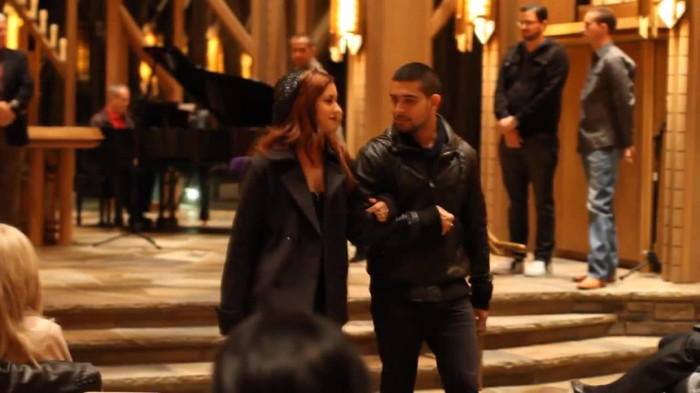 Demi Lovato - Tiffany Thornton and Chris Wedding 0720 Demi Lovato - Tiffany Thornton and Chris Wedding 0720