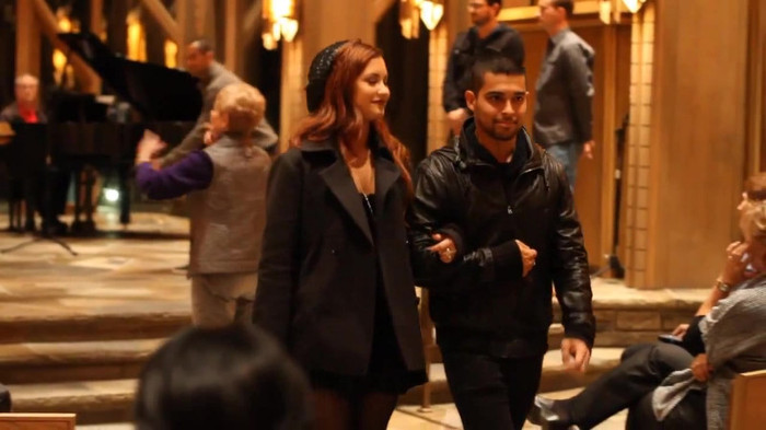 Demi Lovato - Tiffany Thornton and Chris Wedding 0739 Demi Lovato - Tiffany Thornton and Chris Wedding 0739