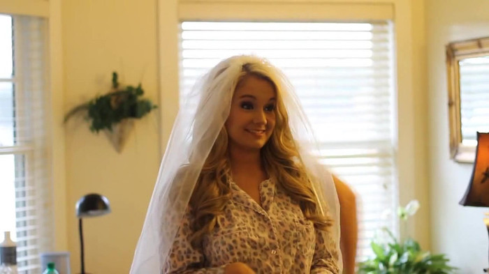 Demi Lovato - Tiffany Thornton and Chris Wedding 1487 Demi Lovato - Tiffany Thornton and Chris Wedding 1487