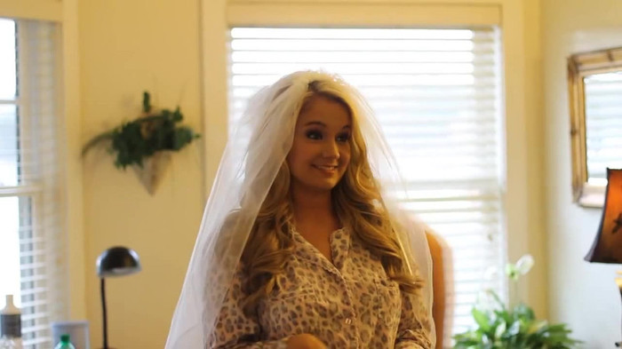 Demi Lovato - Tiffany Thornton and Chris Wedding 1488 Demi Lovato - Tiffany Thornton and Chris Wedding 1488