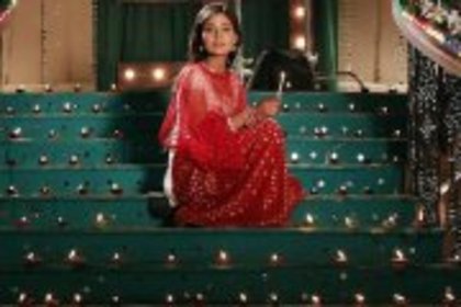 304225_250604838331134_100001448580847_733155_1278149636_a - sara khan 5