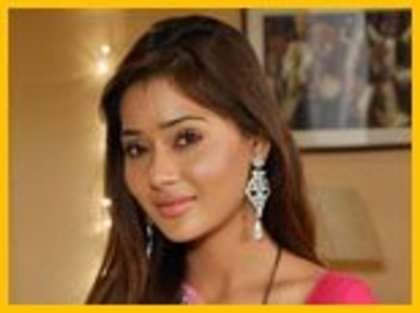 385147_205228666226953_100002194626449_430188_1694229706_n - sara khan 5