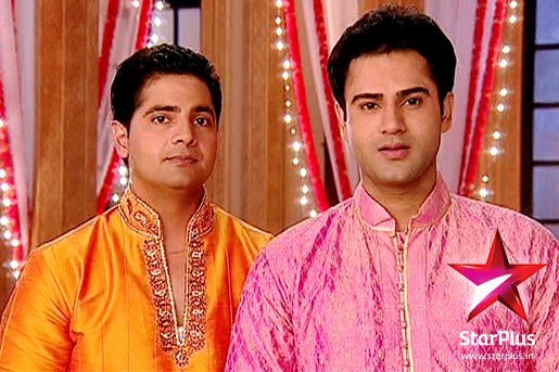 163638_180321468646588_161523307193071_619929_7947449_n - Karan Mehra