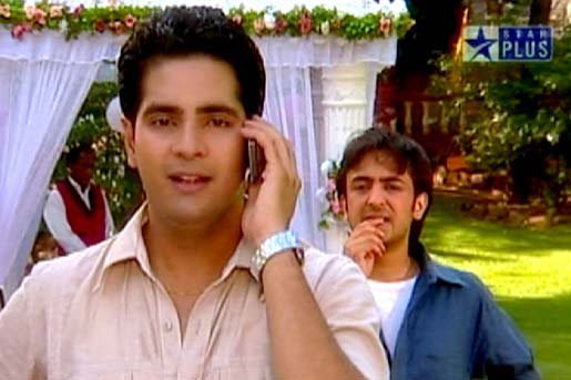 249744_224387300906671_161523307193071_927587_1997486_n - Karan Mehra