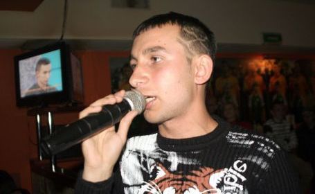 Tu pentru mine Delia, esti cea mai frumoasa fata..