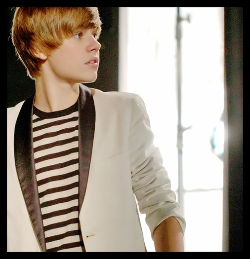 Taci fah` ca te ia mama dracu`! I-al fah` pe Ghitza ca saliveaza dupa tine!