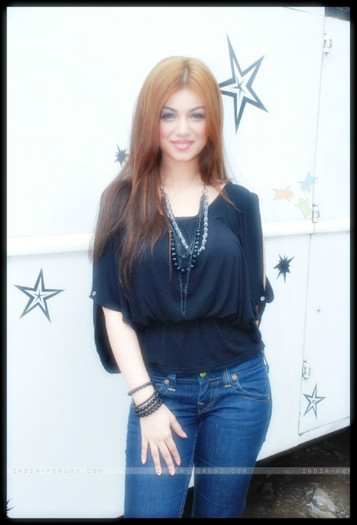  - x-Ayesha Takia-x