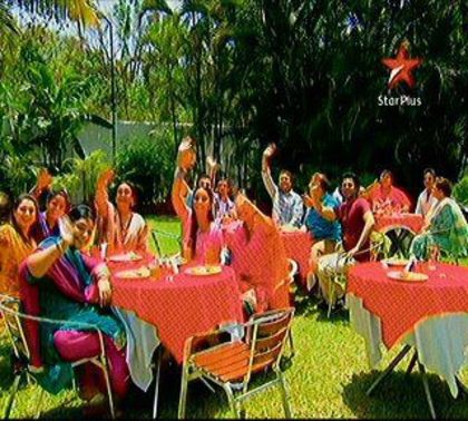 PicNic in Love [99] - Naksh-PicNic