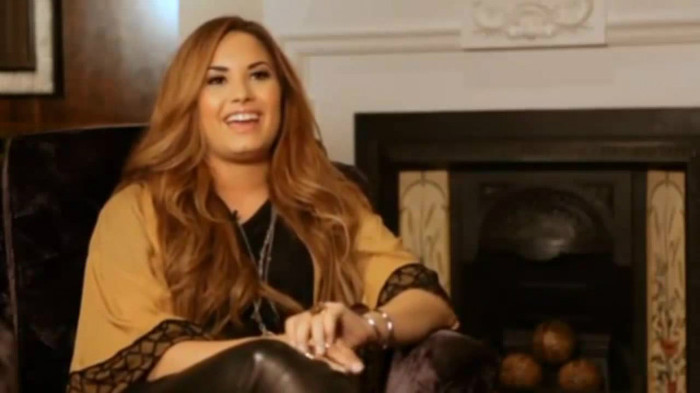 Demi Lovato Fans Questions!  (2012) 0550