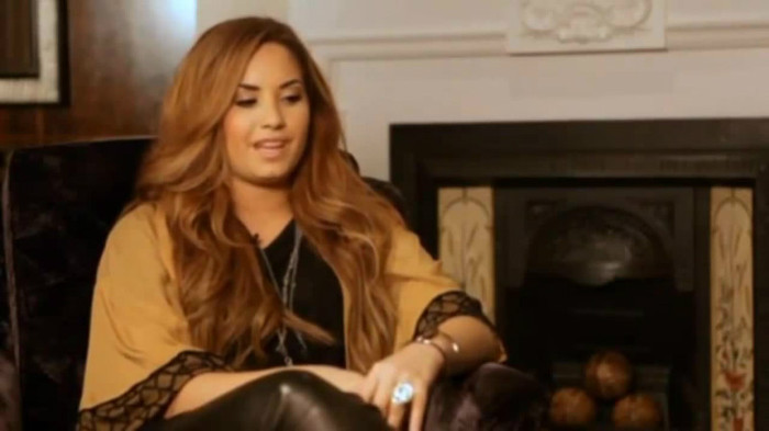 Demi Lovato Fans Questions!  (2012) 1038