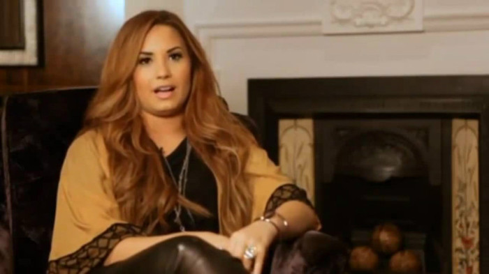 Demi Lovato Fans Questions!  (2012) 1169