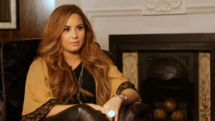 Demi Lovato Fans Questions!  (2012) 1213