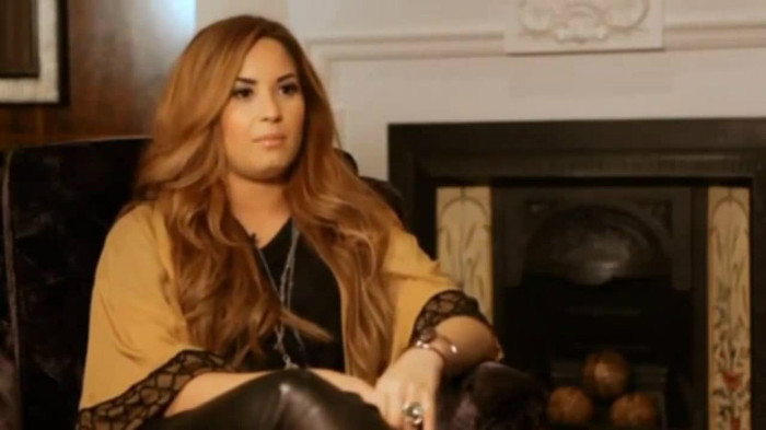 Demi Lovato Fans Questions!  (2012) 1243