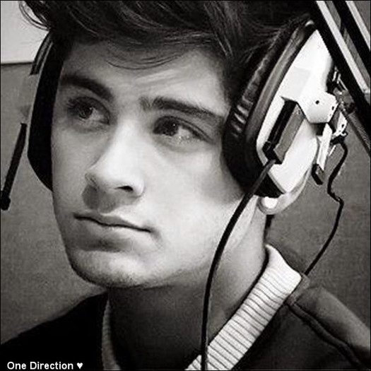 Una din ele fiind indragostita de Aliin