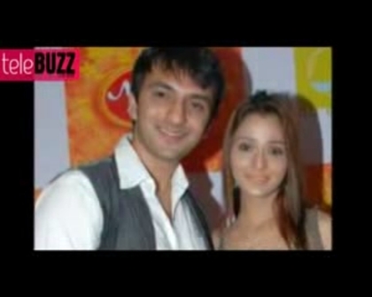 00_00_14 - Sara Khan Gets Cozy With Nishant