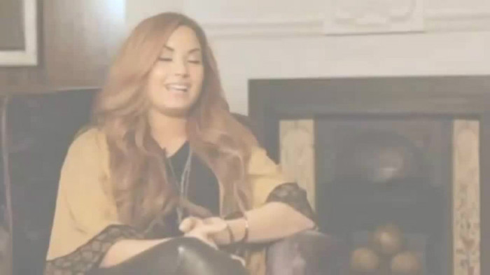 Demi Lovato Fans Questions!  (2012) 2605 - Demi - Fans Questions 2012 Part oo5