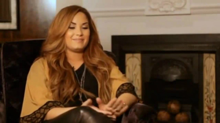 Demi Lovato Fans Questions!  (2012) 2662