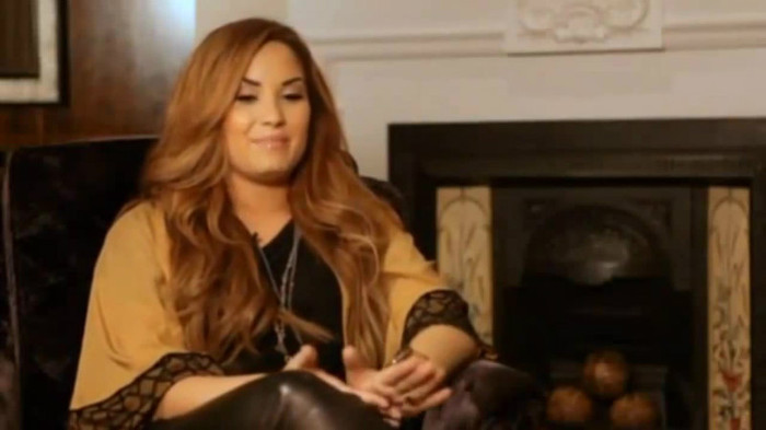 Demi Lovato Fans Questions!  (2012) 2668
