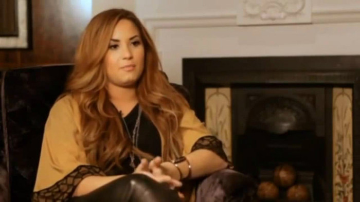 Demi Lovato Fans Questions!  (2012) 2741