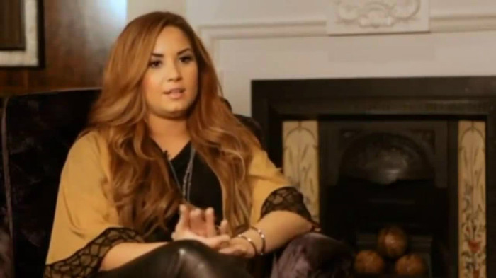 Demi Lovato Fans Questions!  (2012) 2789