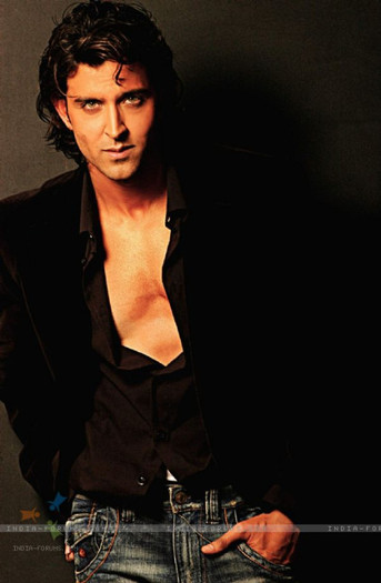60646-hrithik-roshan