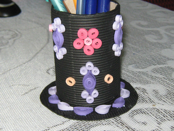 suport creioane - Suport creioane quilling