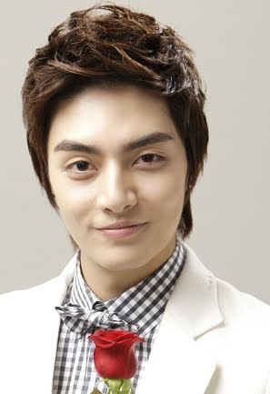 Kim Joon as Jorje (Joje)