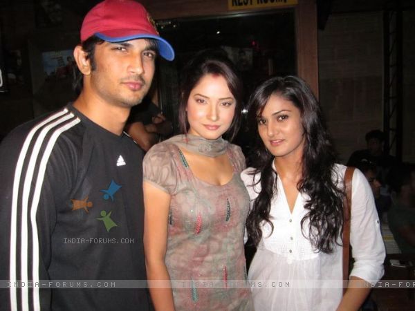 189702-sushant-singh-rajput-and-ankita-lokhande-and-mukti-mohan - x-Sushant Singh Rajput and Ankita Lokhande -x