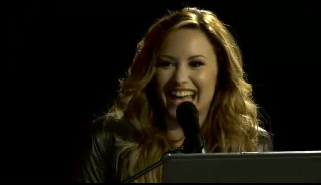 bscap0001 - Demi Lovato Z100 Livechat - Poland