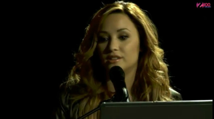 bscap0123 - Demi Lovato talking about Greece Z100 live chat 08 03 2012