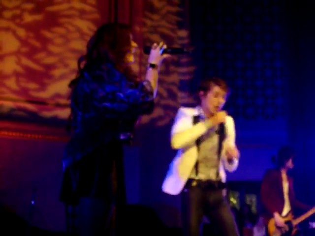 bscap0502 - Demi And Hot Chelle Rae - Why Dont You Love Me - Acoustic Christmas 2011 Part oo2