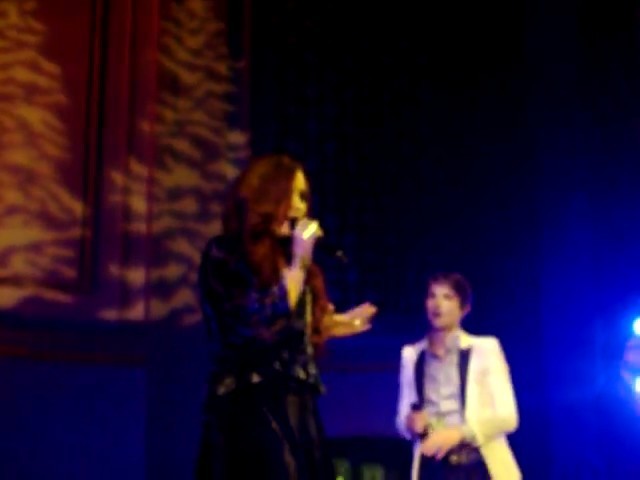 bscap0026 - Demi And Hot Chelle Rae - Why Dont You Love Me - Acoustic Christmas 2011 Part oo1