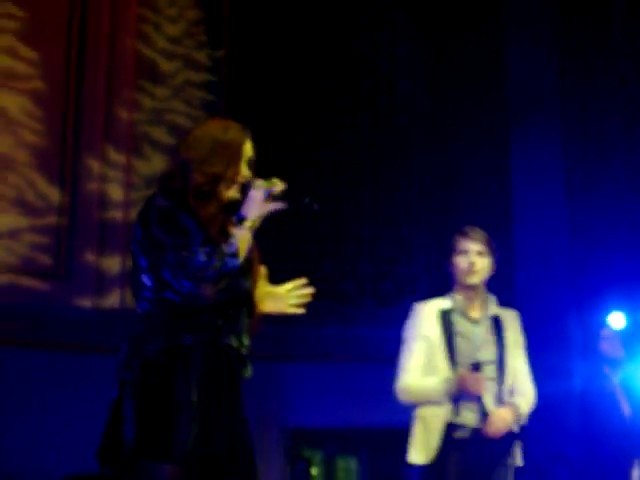 bscap0031 - Demi And Hot Chelle Rae - Why Dont You Love Me - Acoustic Christmas 2011 Part oo1
