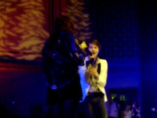 bscap0492 - Demi And Hot Chelle Rae - Why Dont You Love Me - Acoustic Christmas 2011 Part oo1
