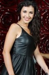 49145202_UAHWVNYBG[1]