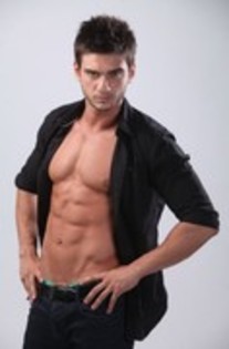 52250099_HLOKVFT2[1]