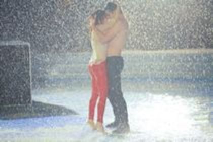 71990899_CDJTFOZ3[1]