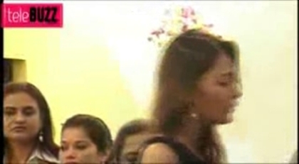 00_00_51 - sara khan 5