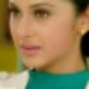 2. - sara khan 5