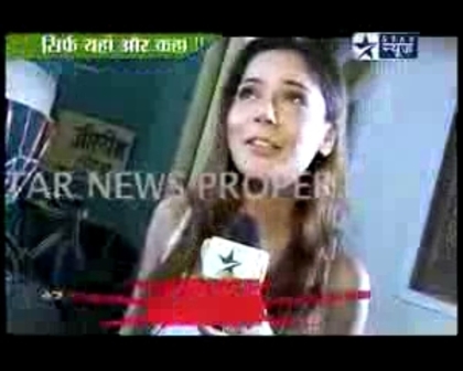 00_01_23 - Sara Khan celebrates birthday
