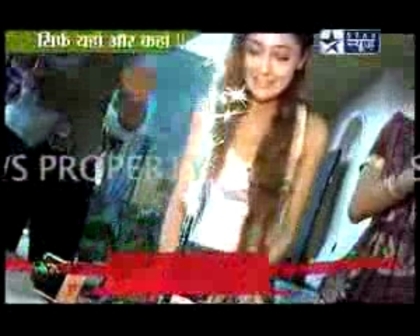 00_01_01 - sara khan 5